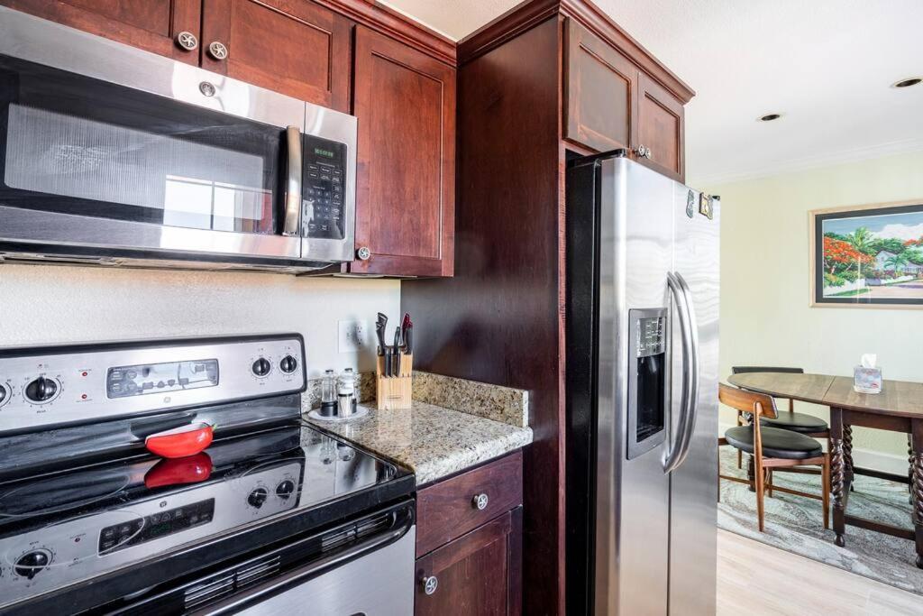 Oceanfront At The Dawns Apartment Galveston Exterior photo